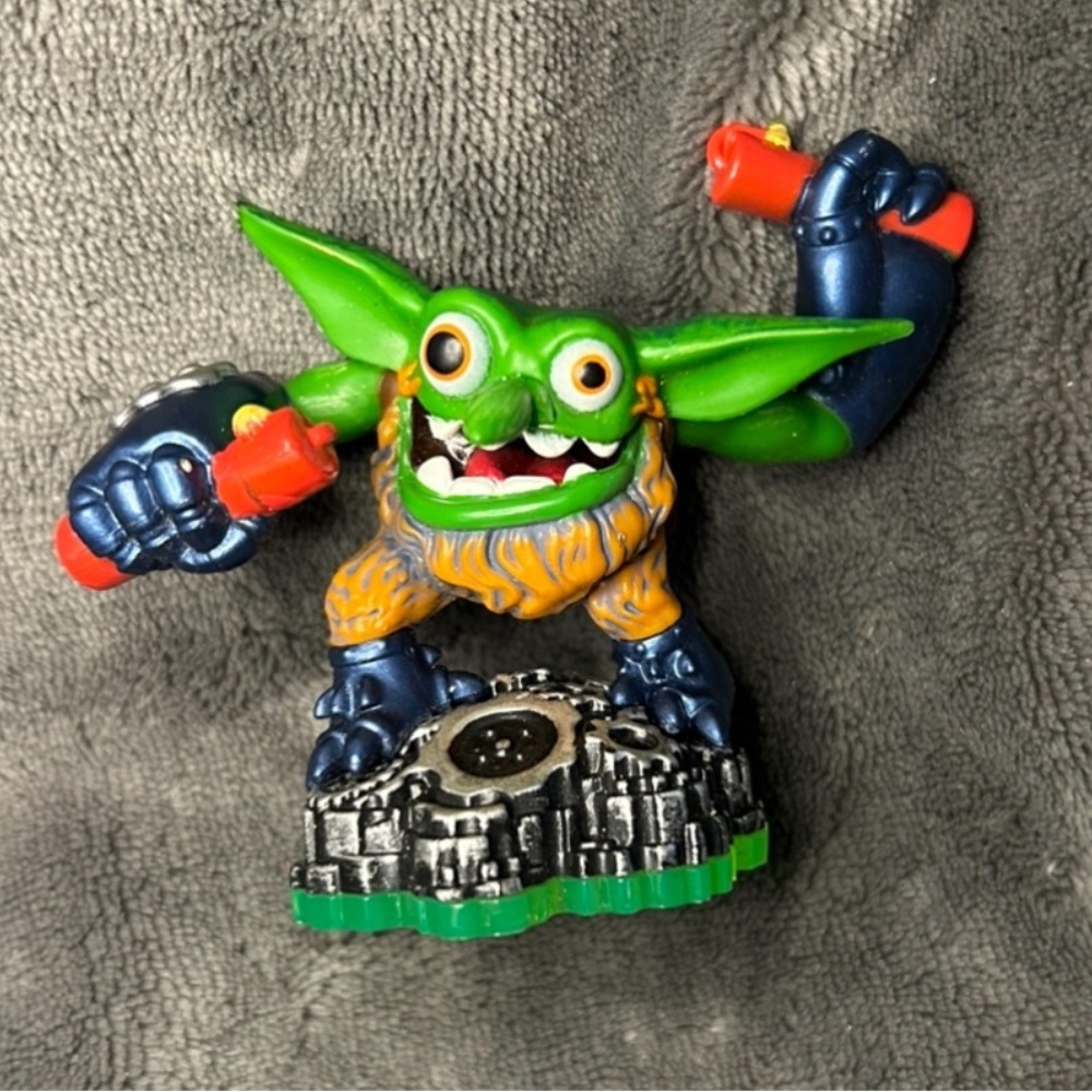 SKYLANDERS Boomer Figure